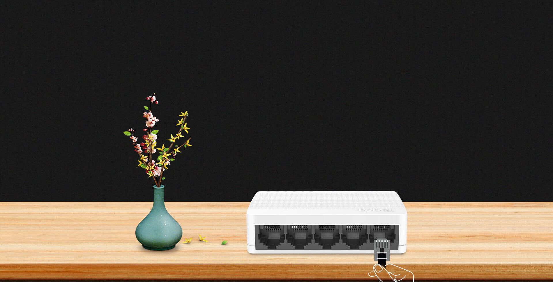 Tenda S105 5‑Port 10/100M Desktop Switch